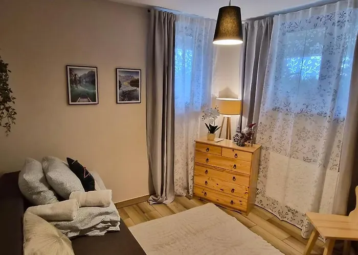 Golasowka בית אירוח מוז'ינה